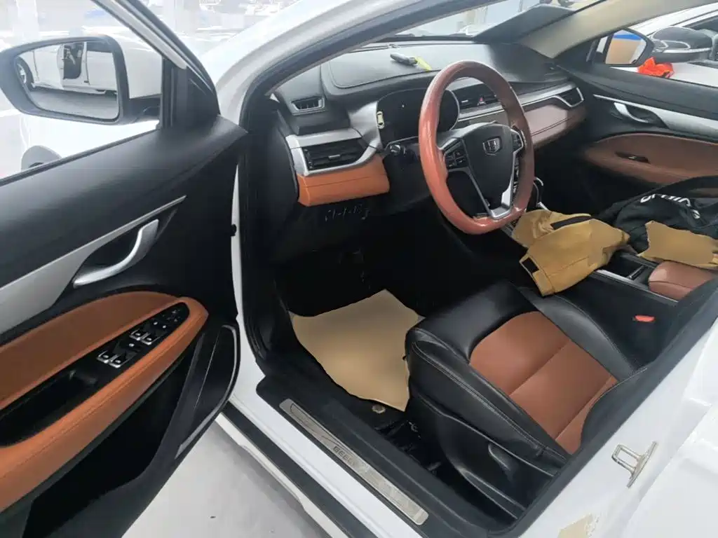 Geely Vision S1 — фото 16