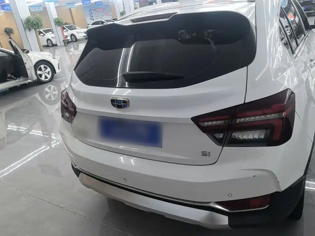Geely Vision S1 — фото 6