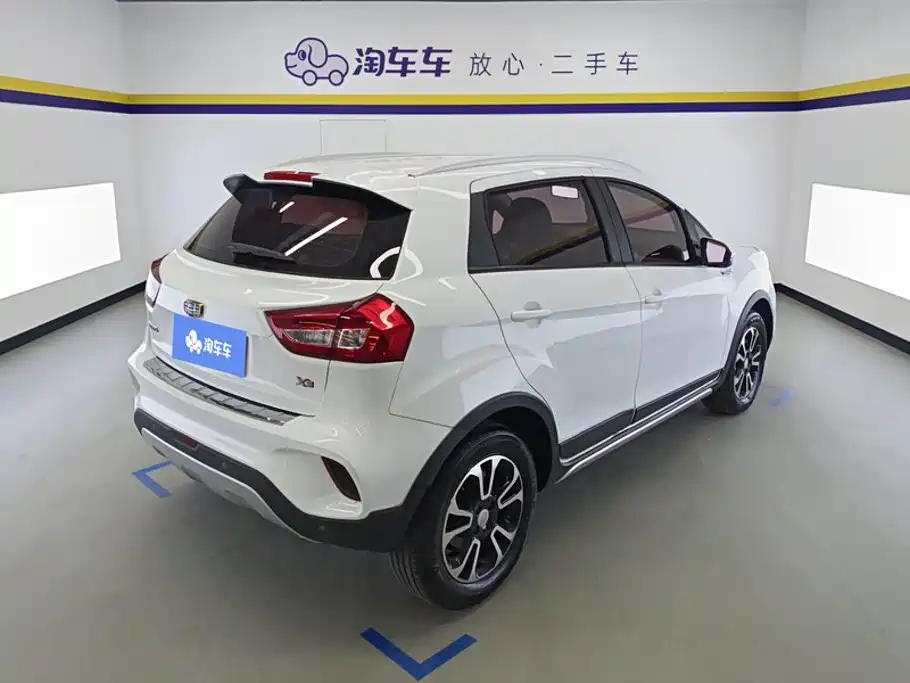 Geely Vision X3 — фото 3