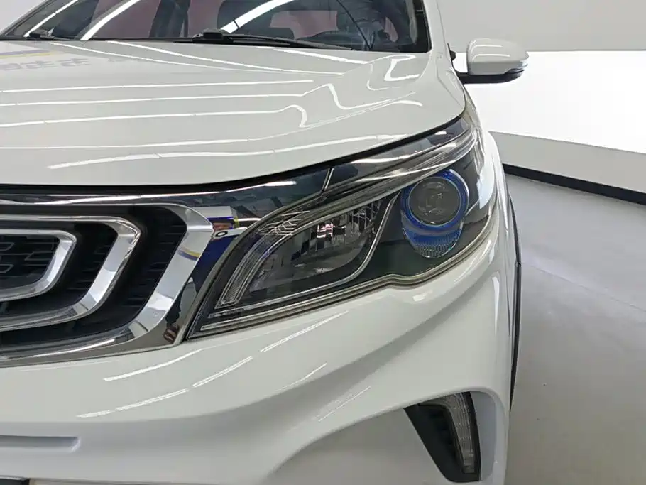 Geely Vision X3 — фото 5