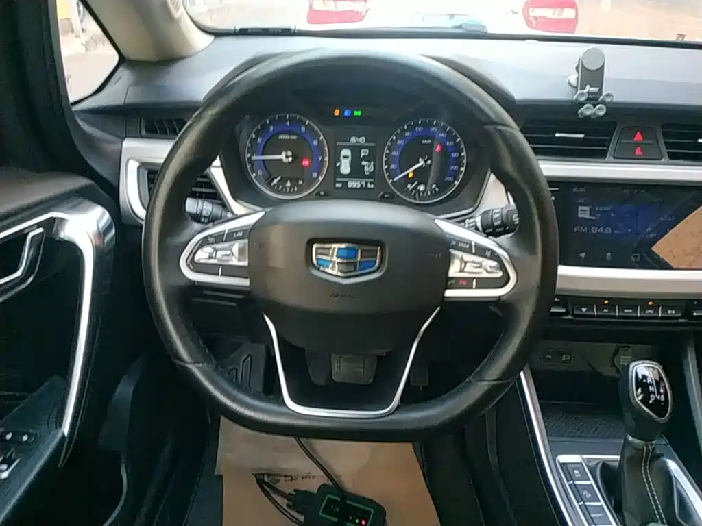 Geely Vision X3 — фото 11