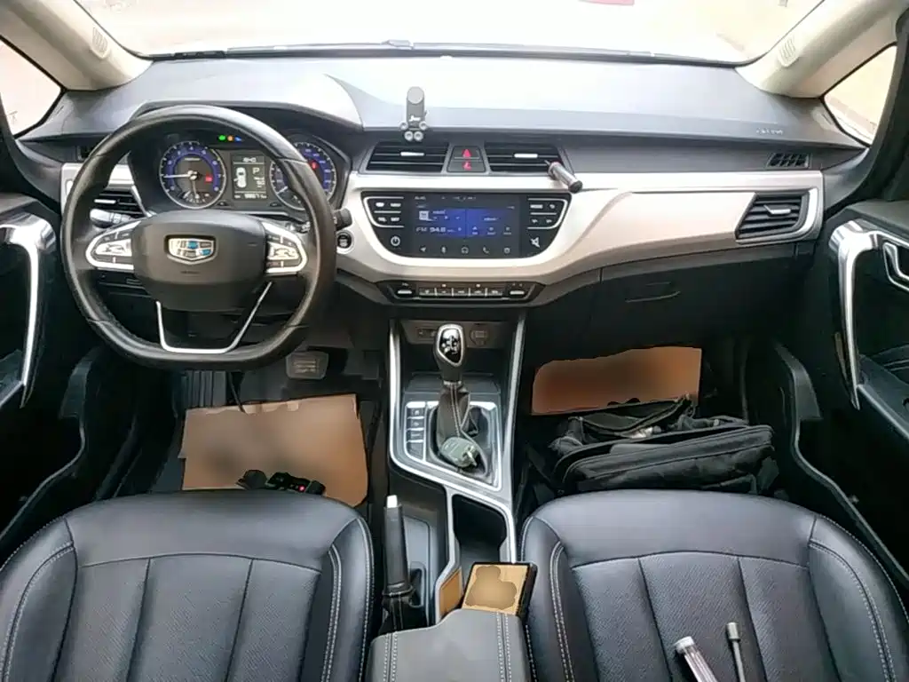 Geely Vision X3 — фото 10