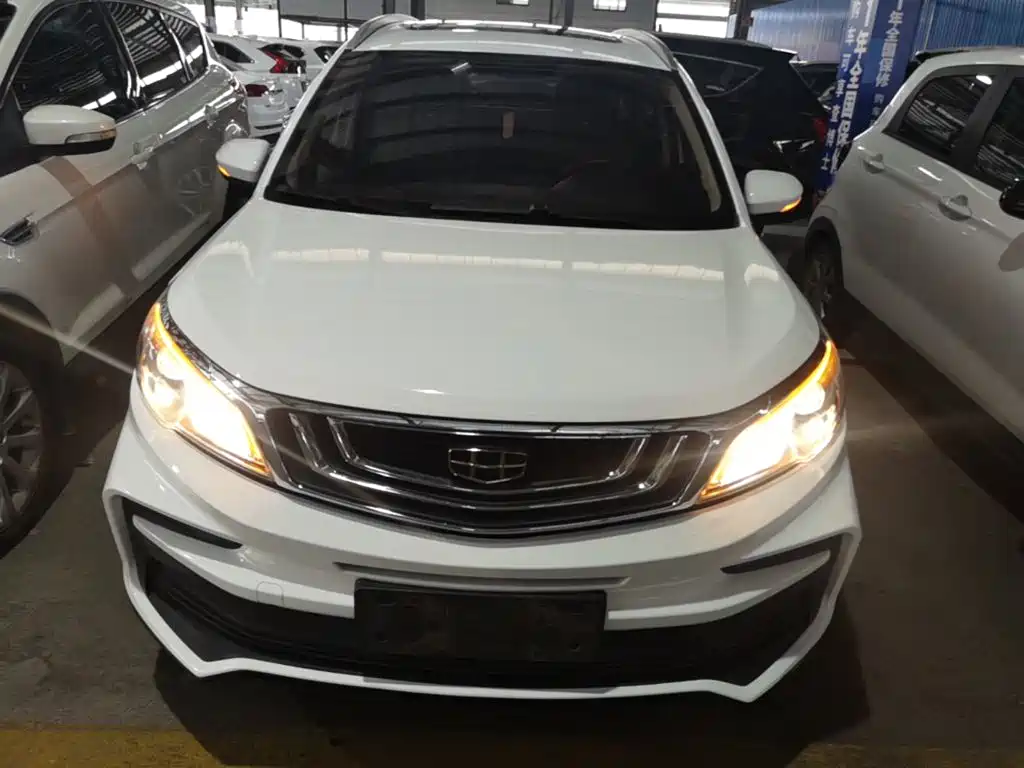 Geely Vision X3 — фото 3
