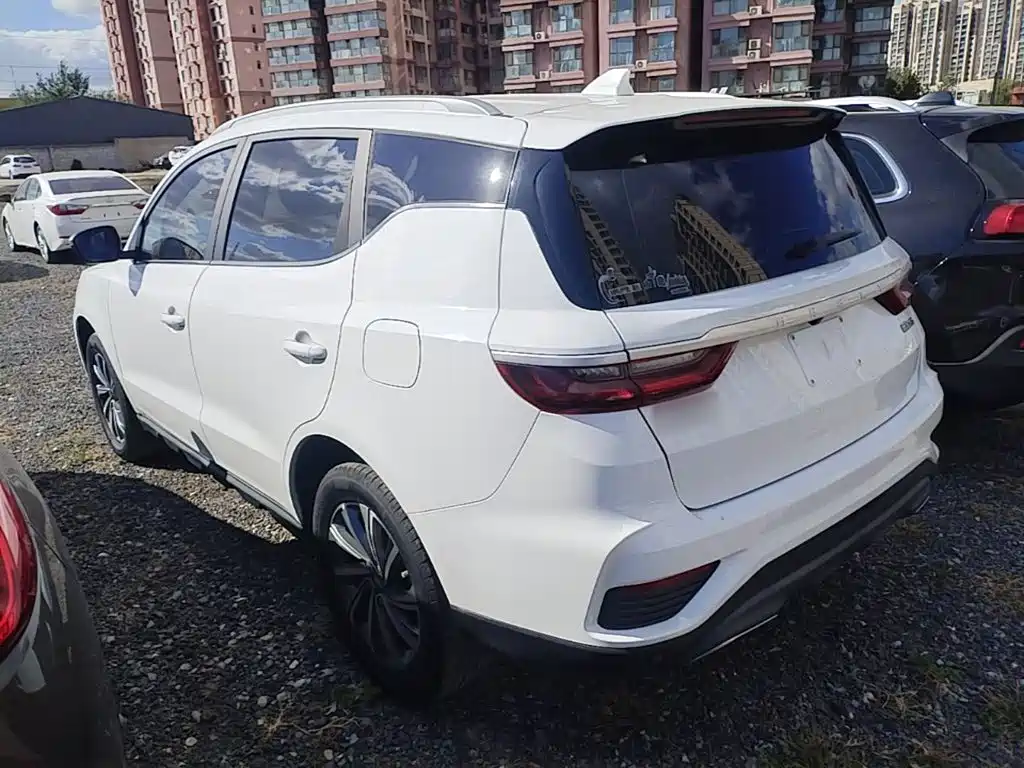 Geely Vision X6 — фото 5