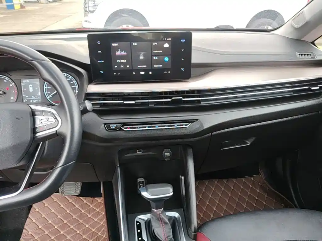 Geely Vision X3 — фото 13