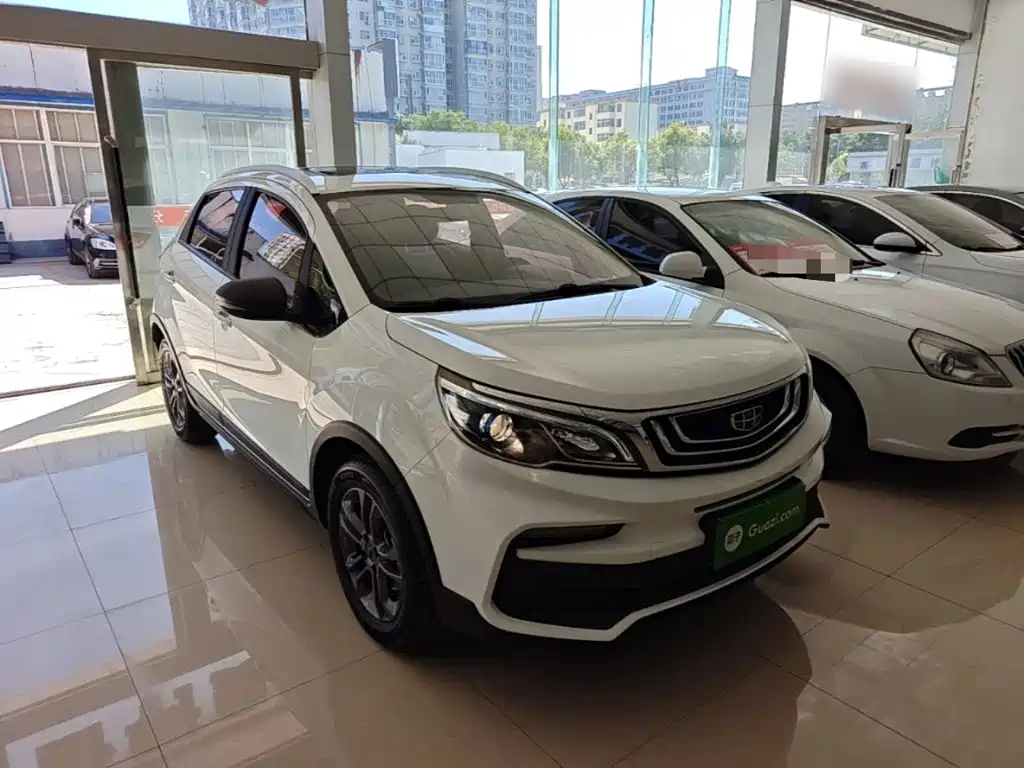 Geely Vision X3 — фото 4