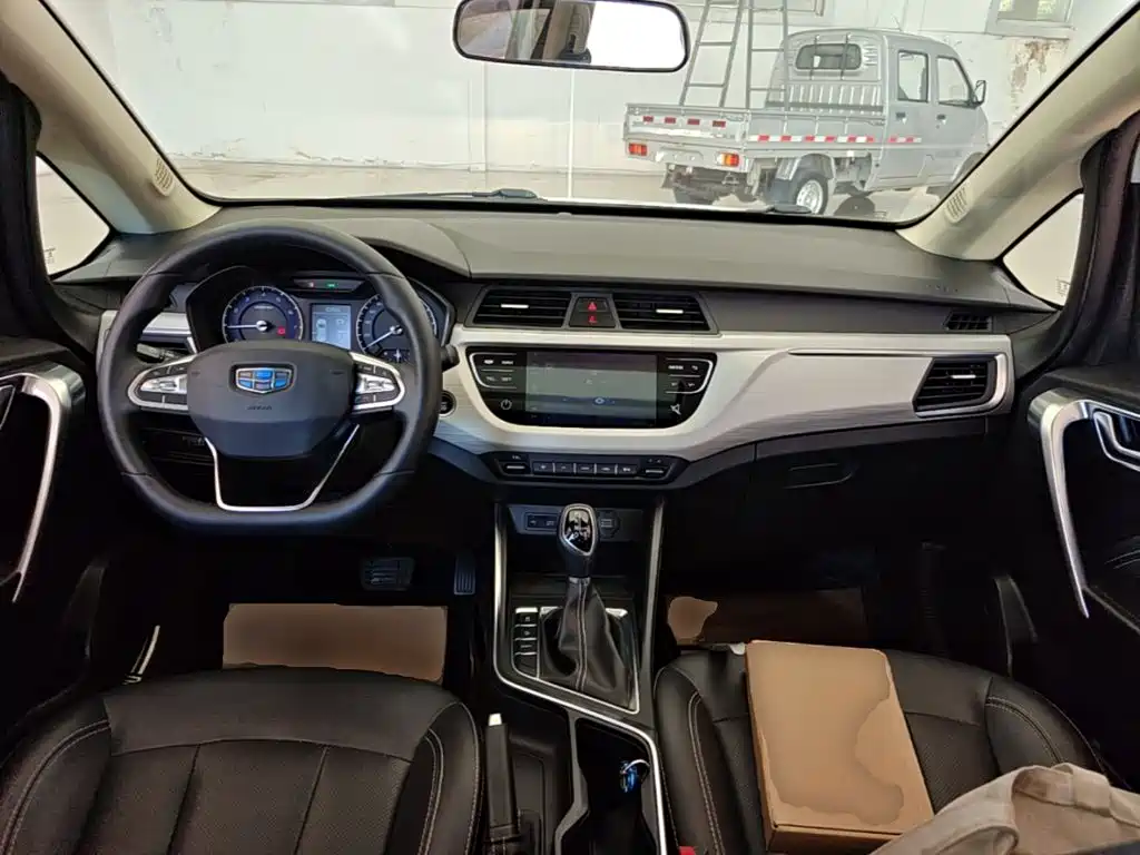 Geely Vision X3 — фото 10