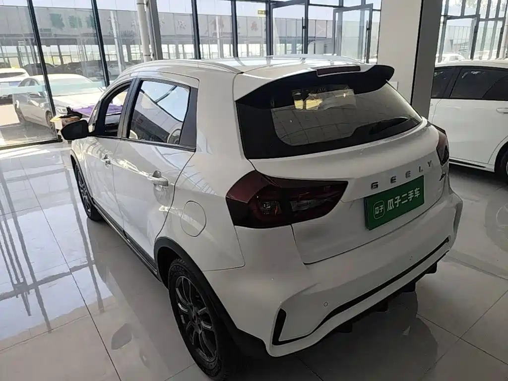 Geely Vision X3 — фото 5