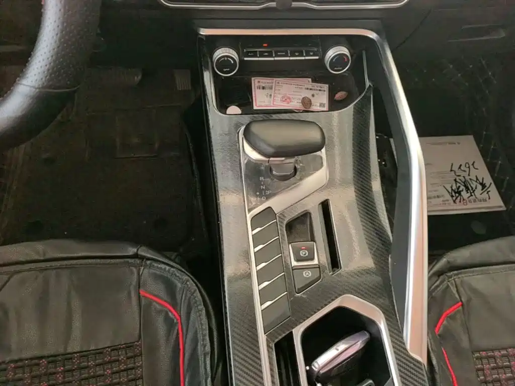 Geely Binyue — фото 14