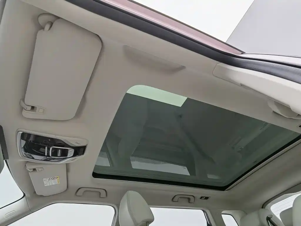 Geely Icon — фото 14
