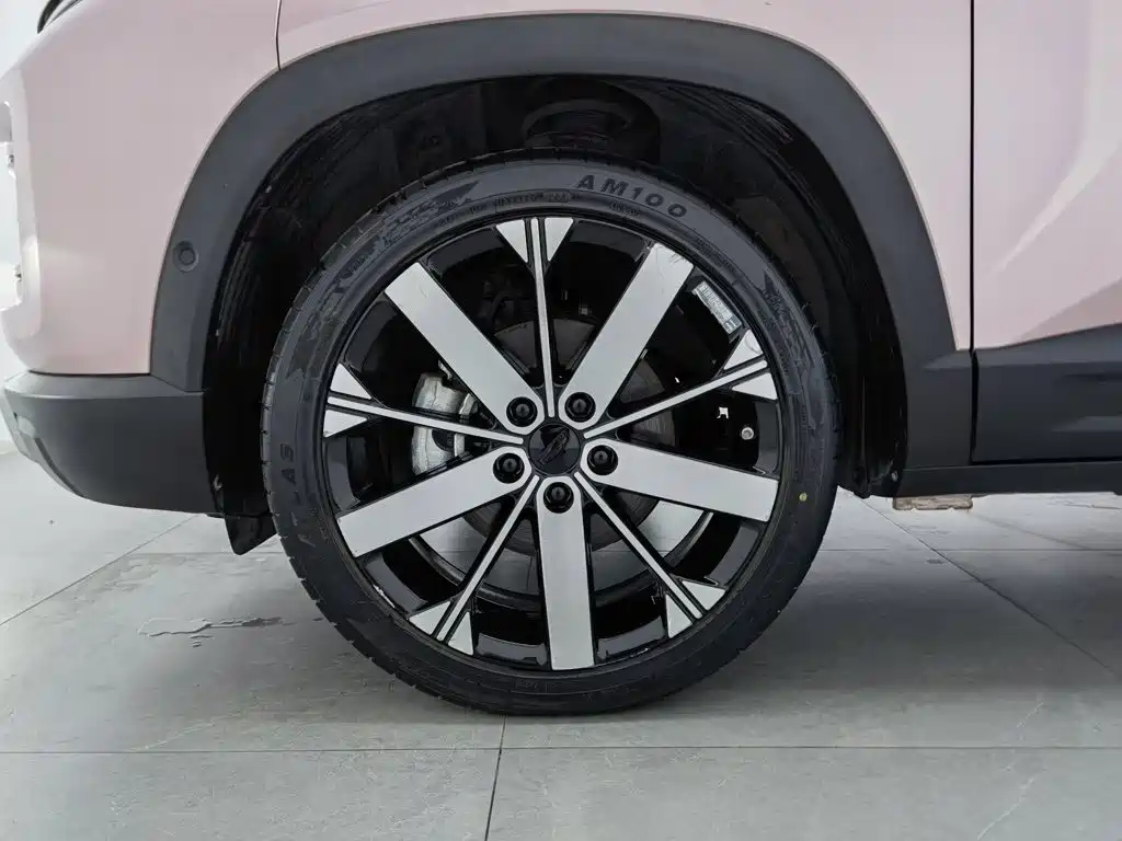 Geely Icon — фото 17
