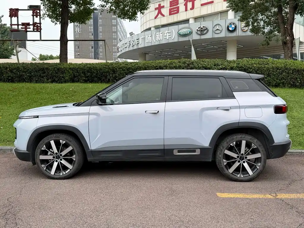 Geely Icon — фото 3