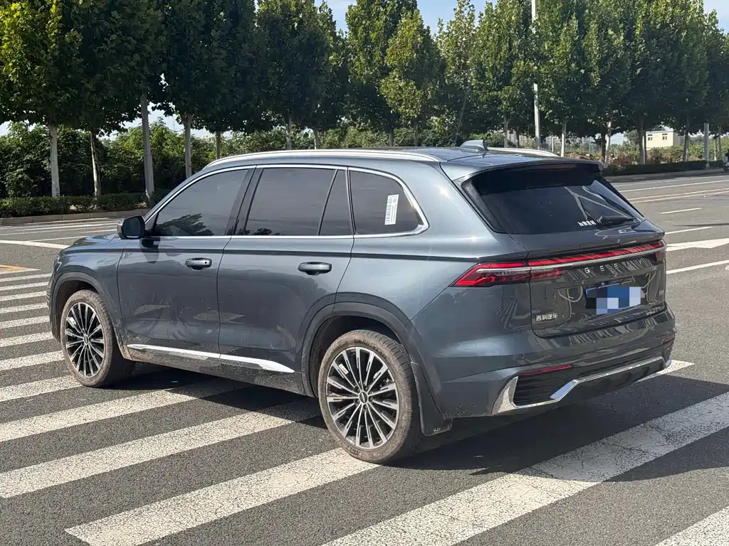 Geely Xingyue L — фото 9