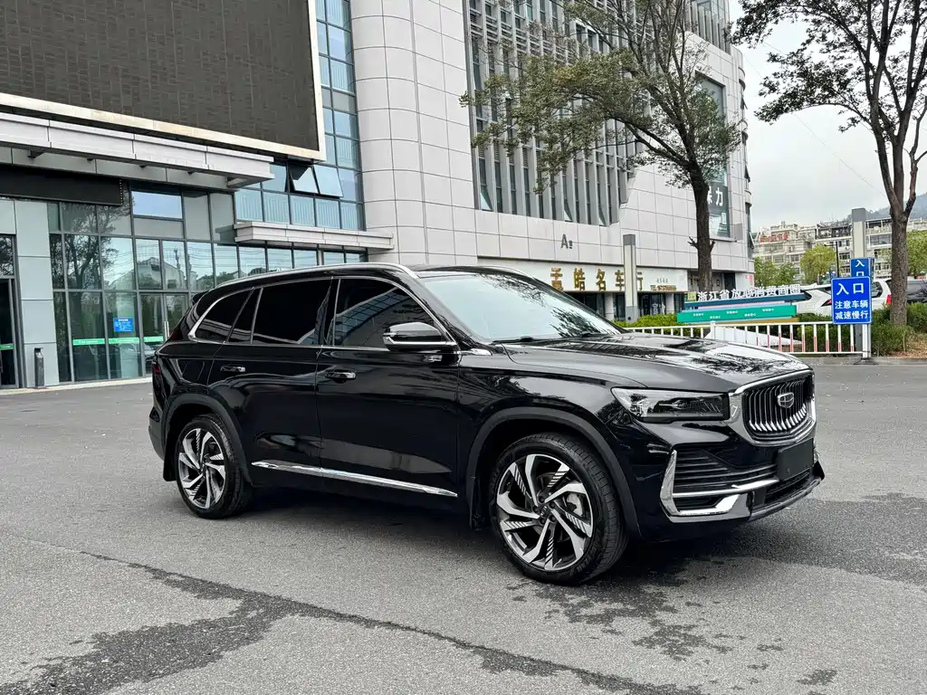 Geely Xingyue L — фото 3