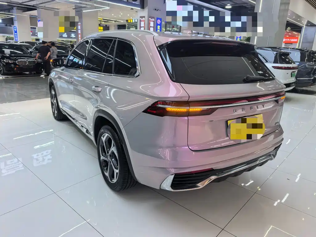 Geely Xingyue L — фото 4