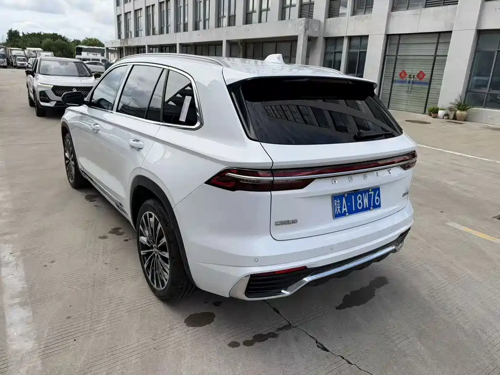 Geely Xingyue L — фото 7