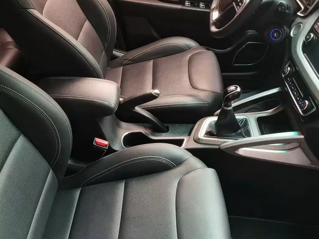 Geely Vision X3 — фото 9