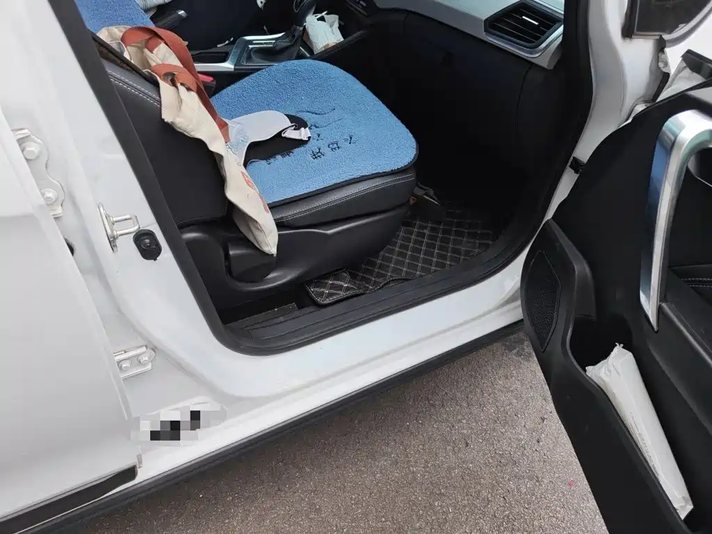 Geely Vision X3 — фото 19