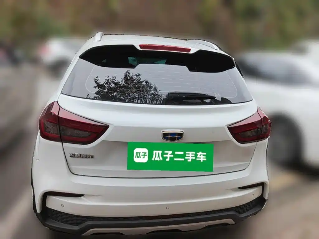 Geely Vision X3 — фото 3