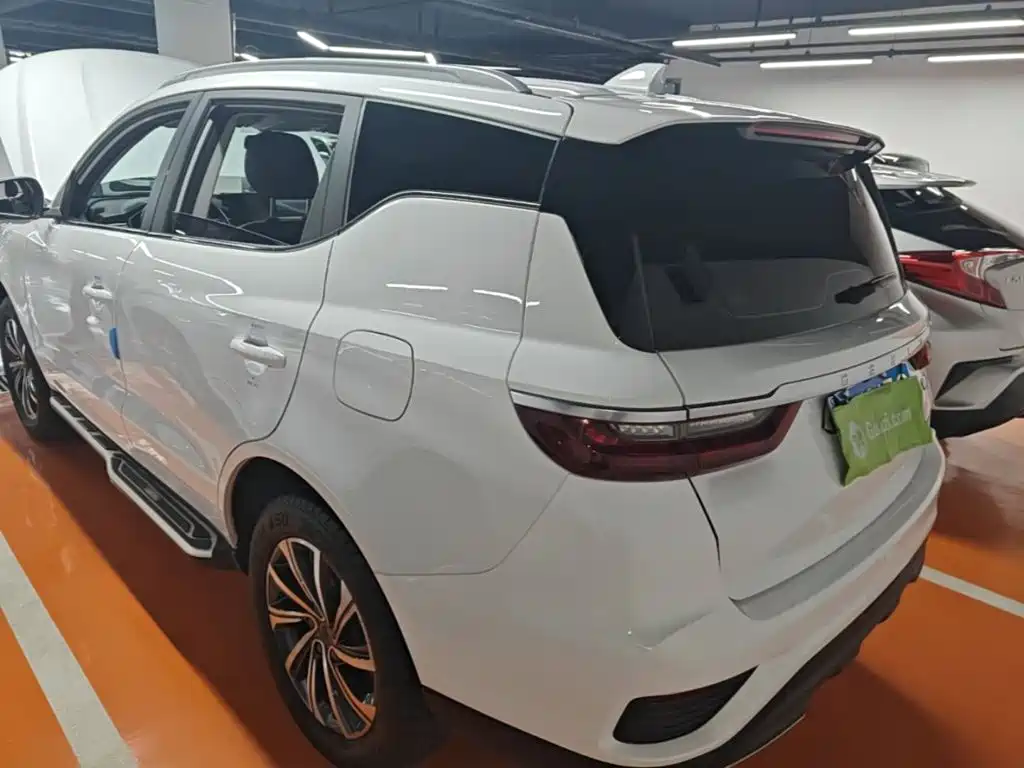 Geely Vision X6 — фото 5