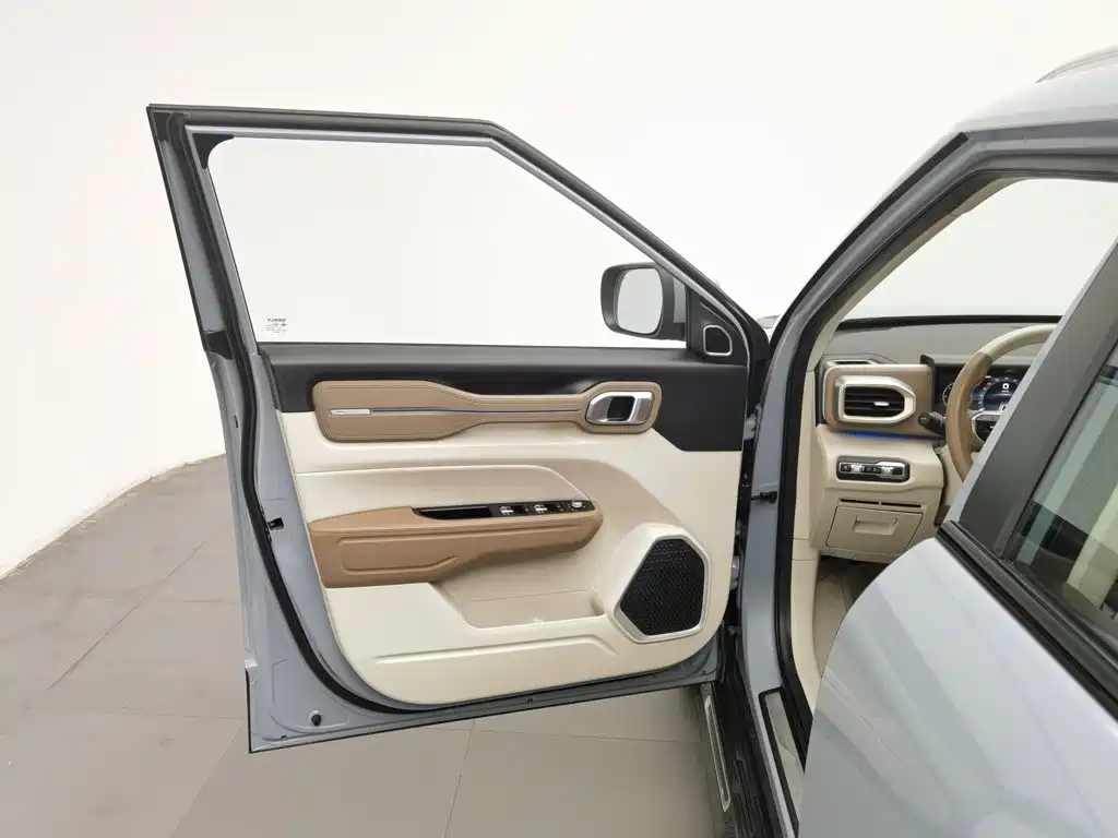 Geely Icon — фото 8