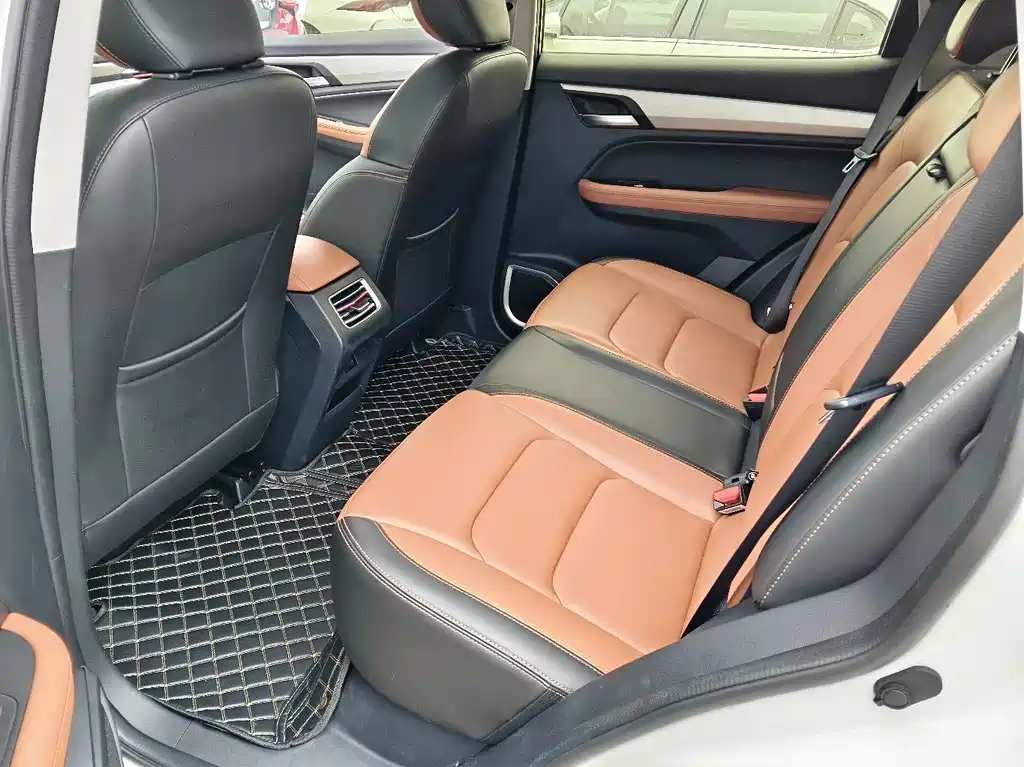 Geely Vision X6 — фото 11