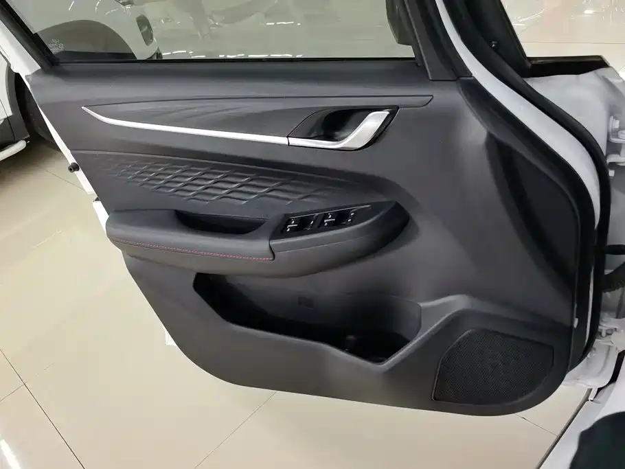 Geely Vision X3 — фото 7