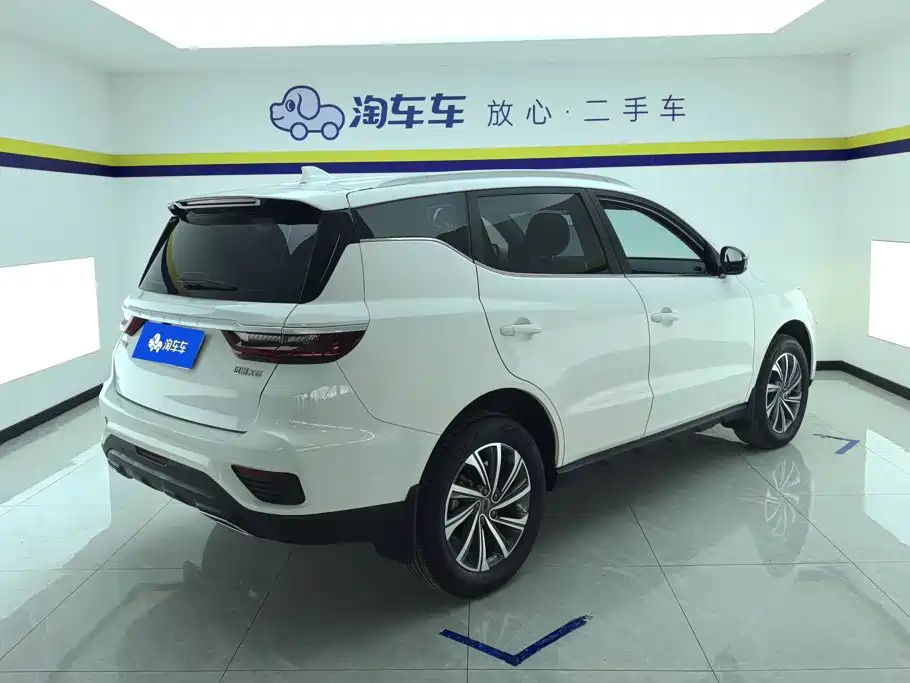 Geely Vision X6 — фото 3