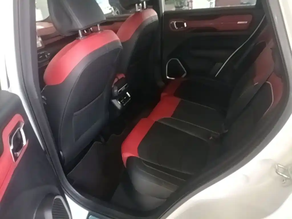 Geely Icon — фото 17