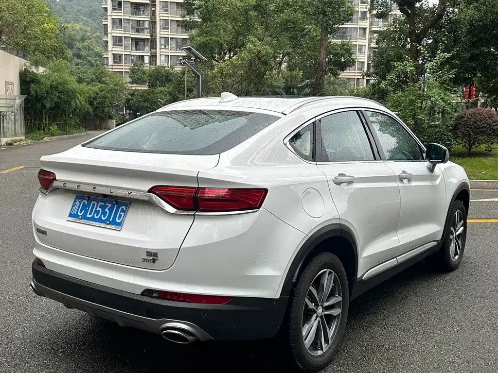 Geely Xingyue — фото 7
