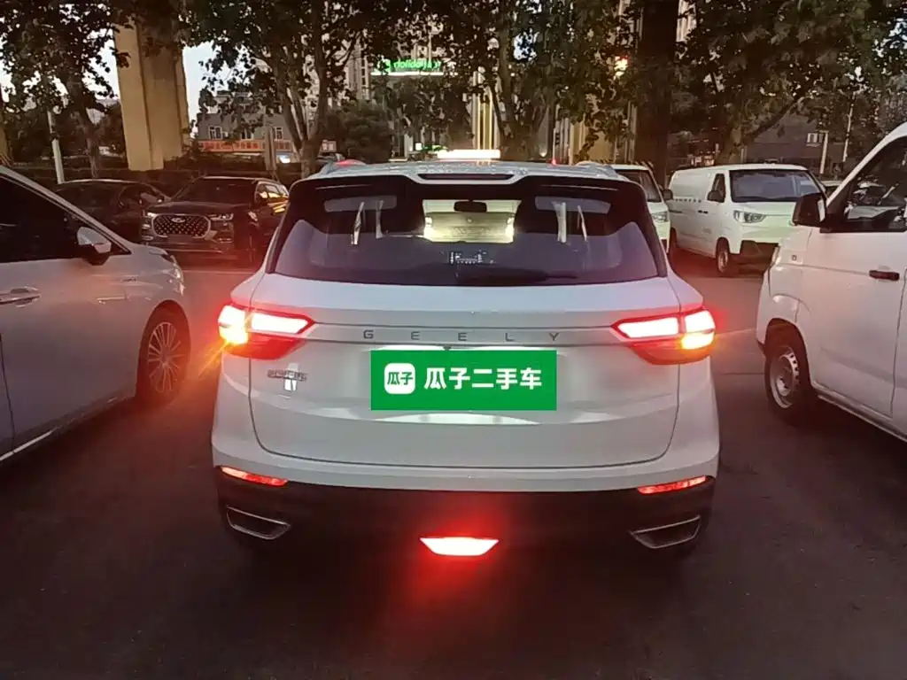 Geely Binyue NEV — фото 6