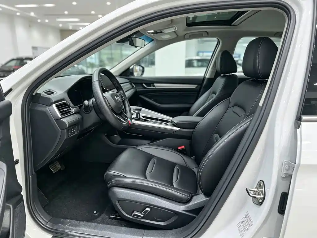 Geely Preface — фото 4