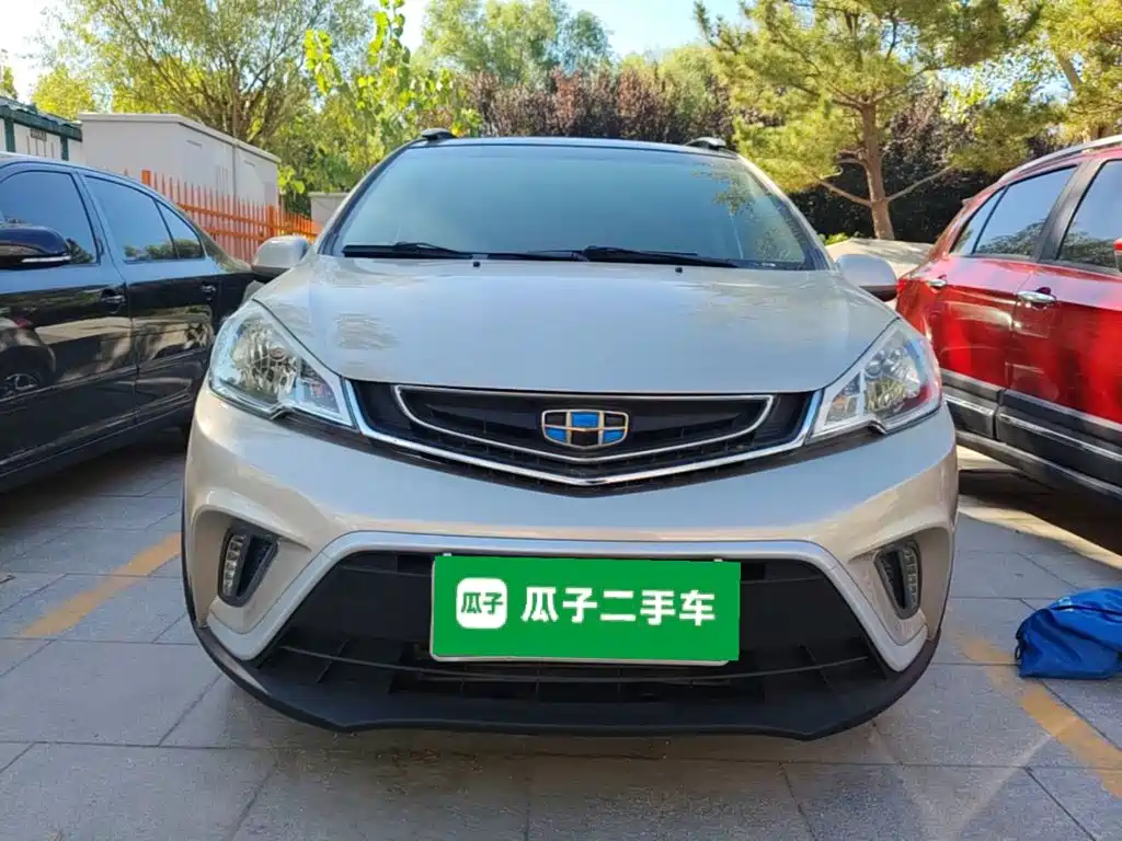 Geely Vision X1 — фото 3