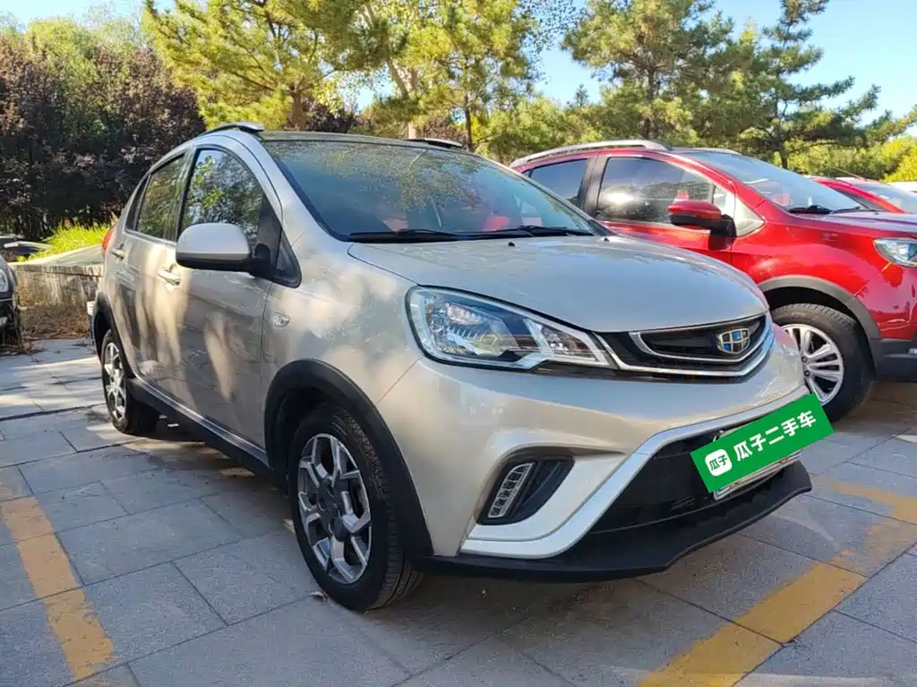 Geely Vision X1 — фото 4