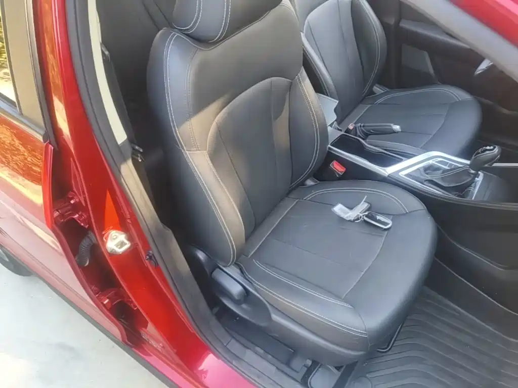 Geely Vision X3 — фото 25