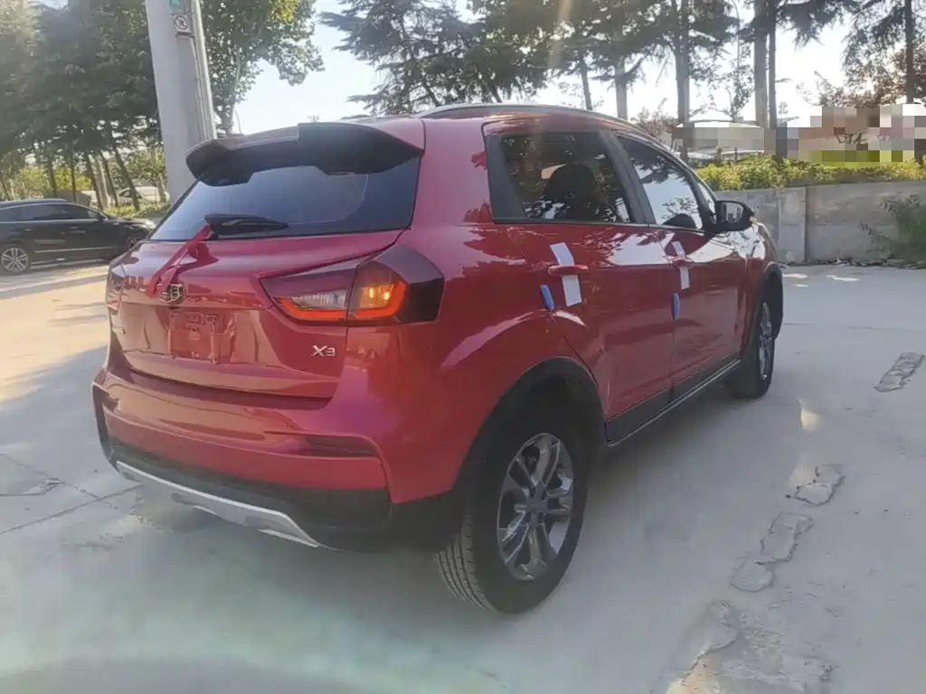 Geely Vision X3 — фото 7