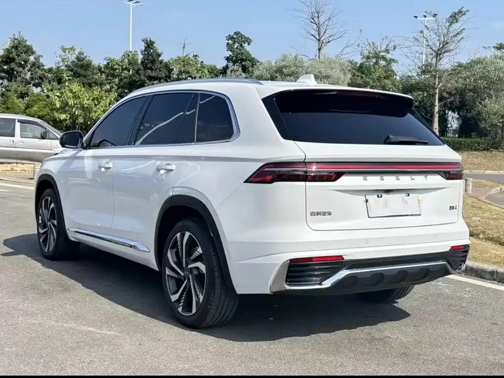 Geely Xingyue L — фото 8