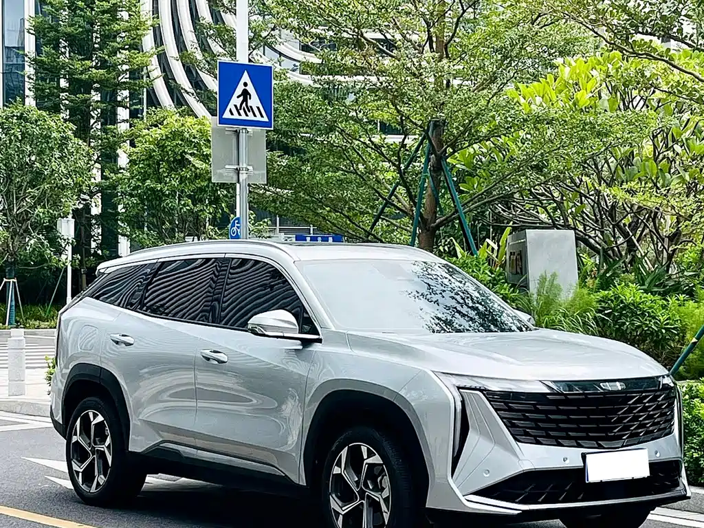 Geely Boyue L — фото 3