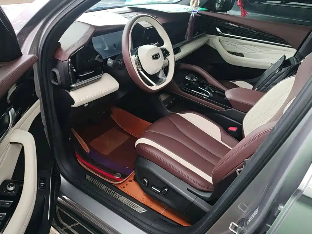 Geely Xingyue L — фото 16