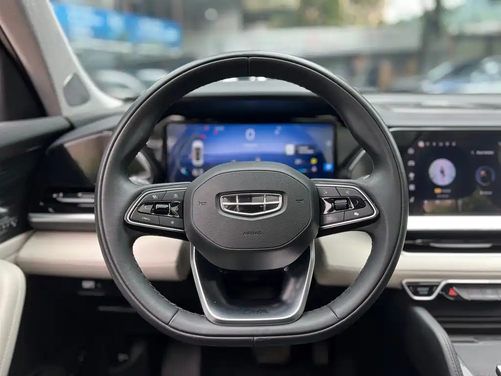 Geely Xingyue L — фото 15