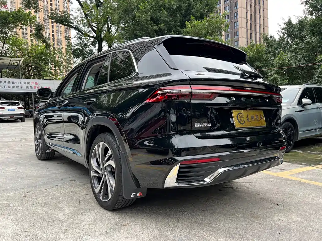 Geely Xingyue L — фото 24