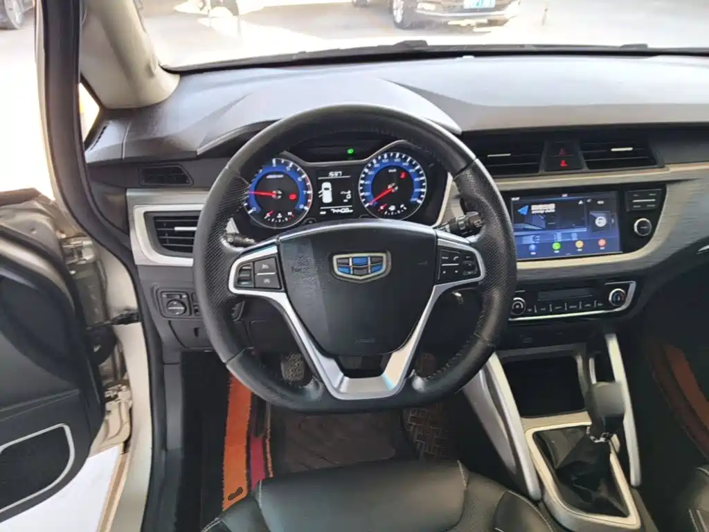 Geely Vision X3 — фото 11