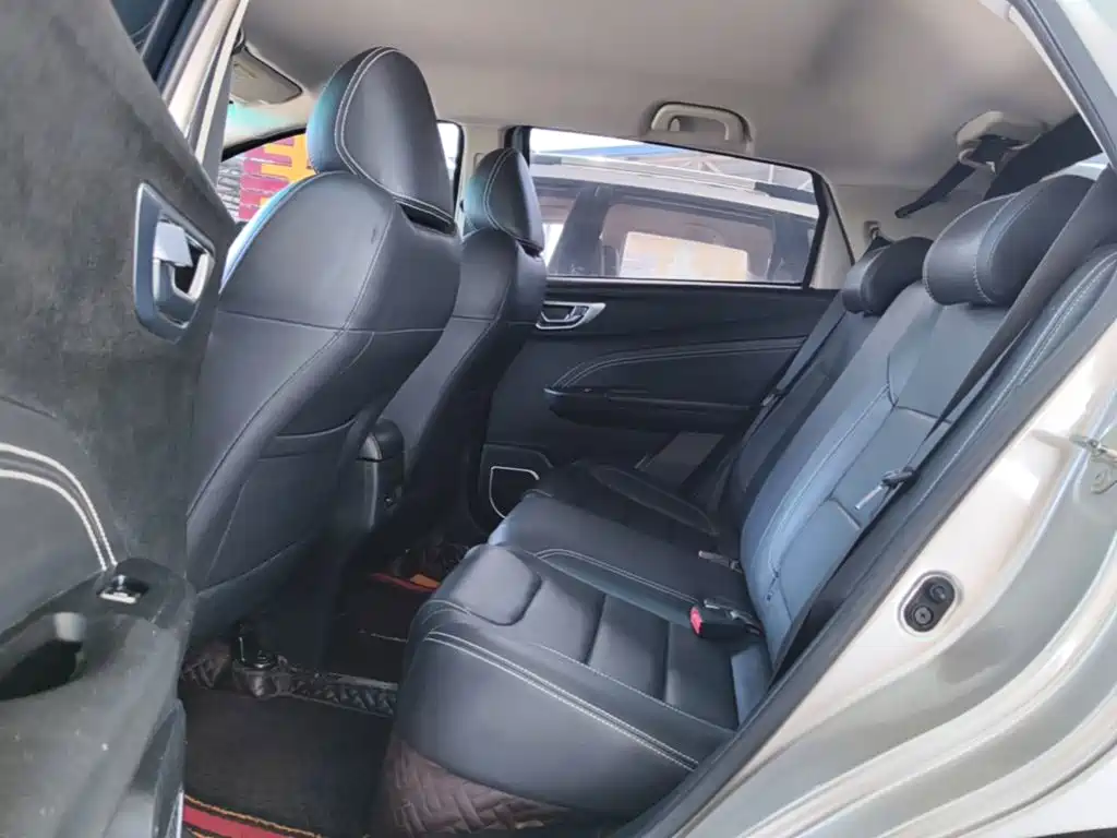Geely Vision X3 — фото 17