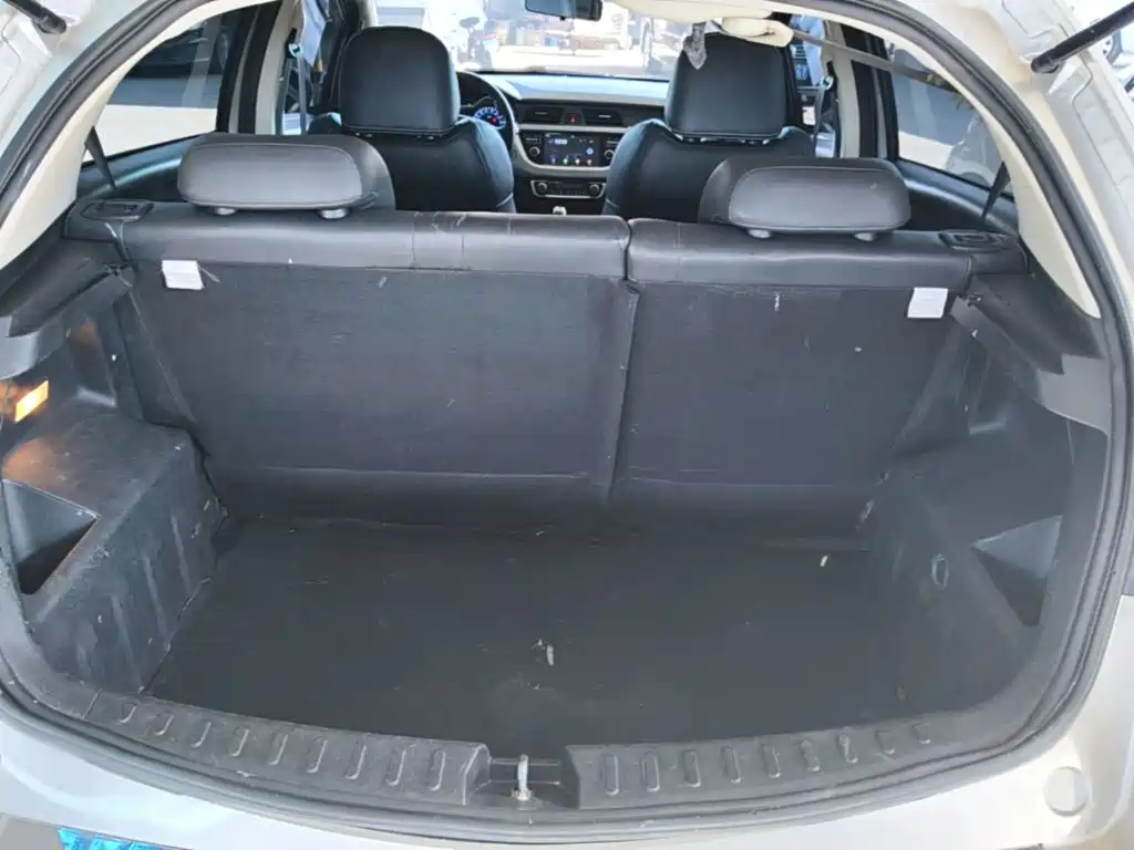 Geely Vision X3 — фото 19