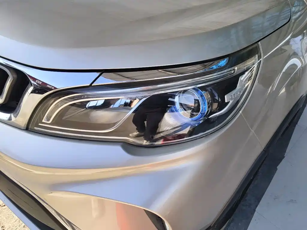 Geely Vision X3 — фото 24