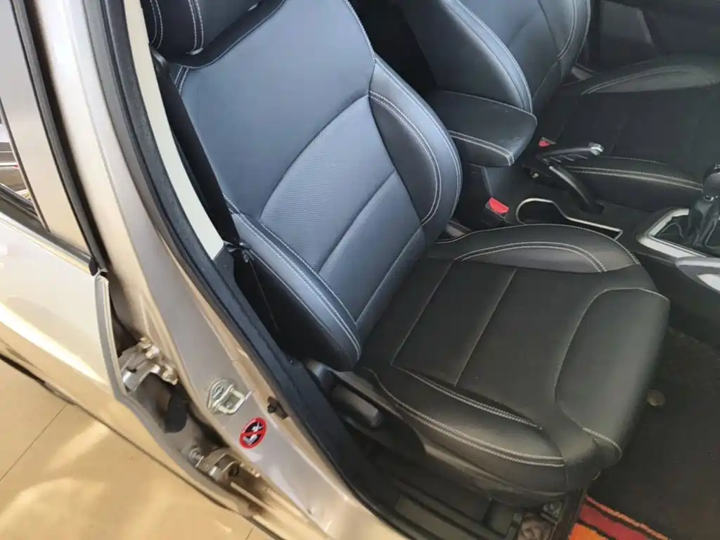 Geely Vision X3 — фото 25
