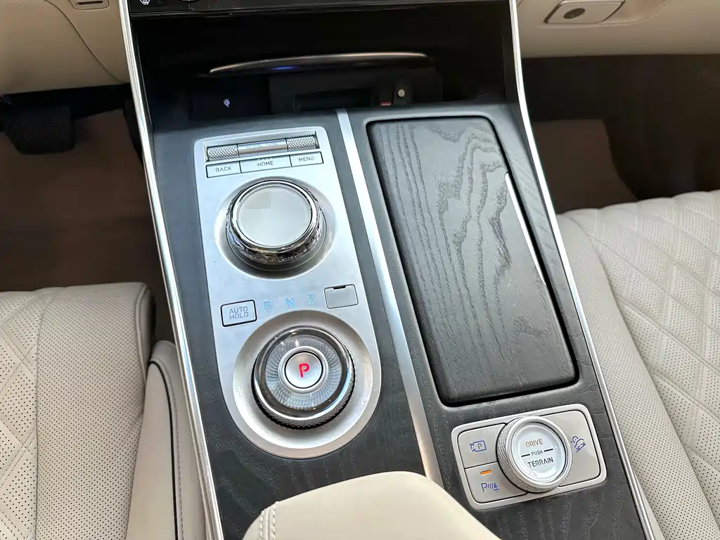 Genesis GV80 — фото 18