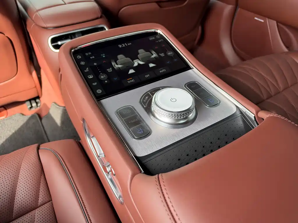 Genesis G90 — фото 18
