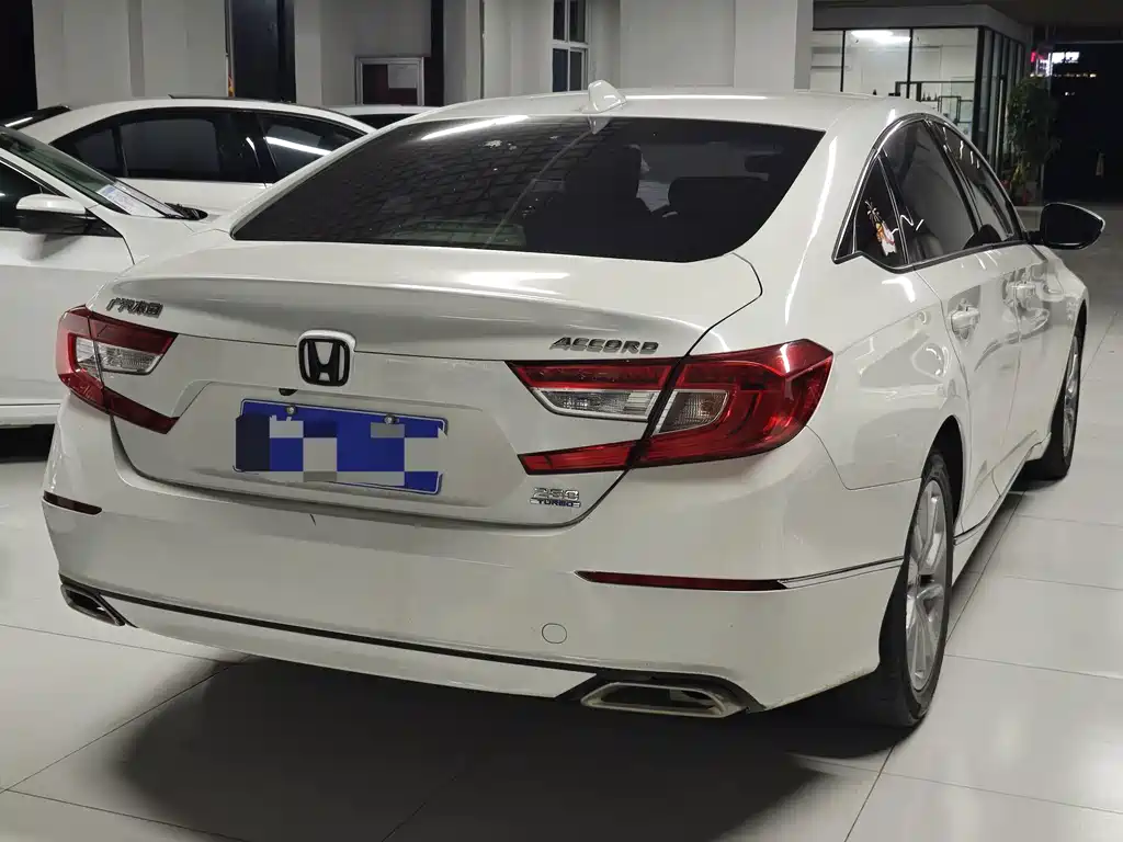 Honda Accord — фото 3
