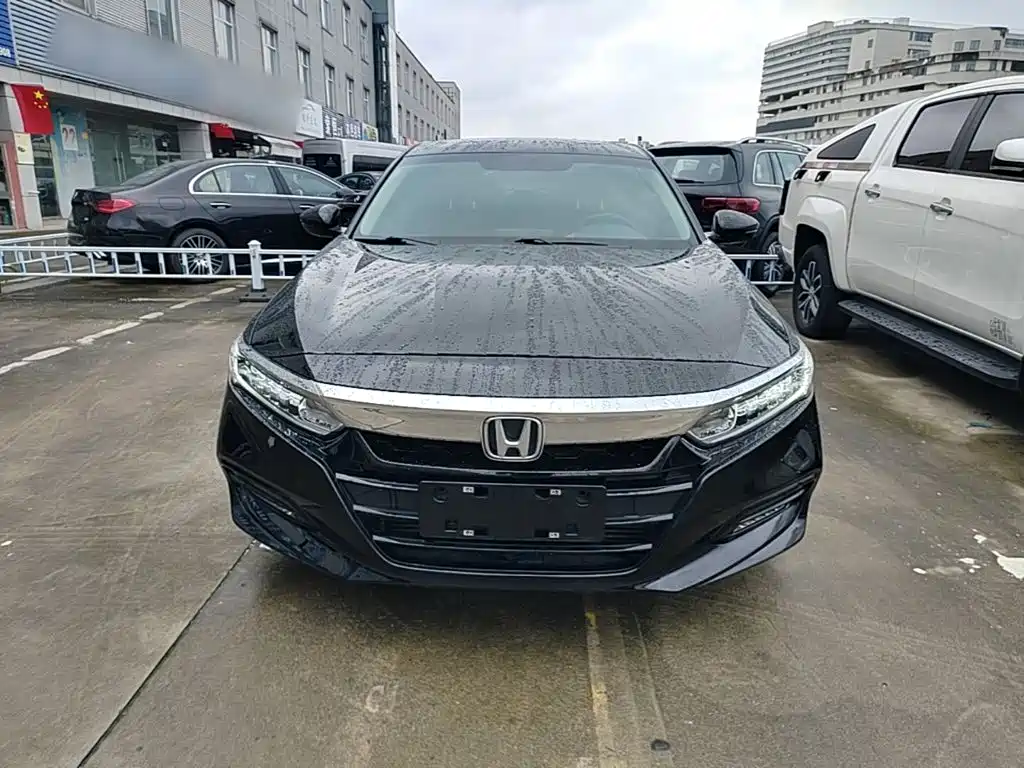 Honda Accord — фото 3